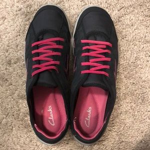 Memory foam Clarks sneakers